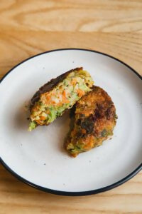 Broccoli & Haloumi Fritter (V)